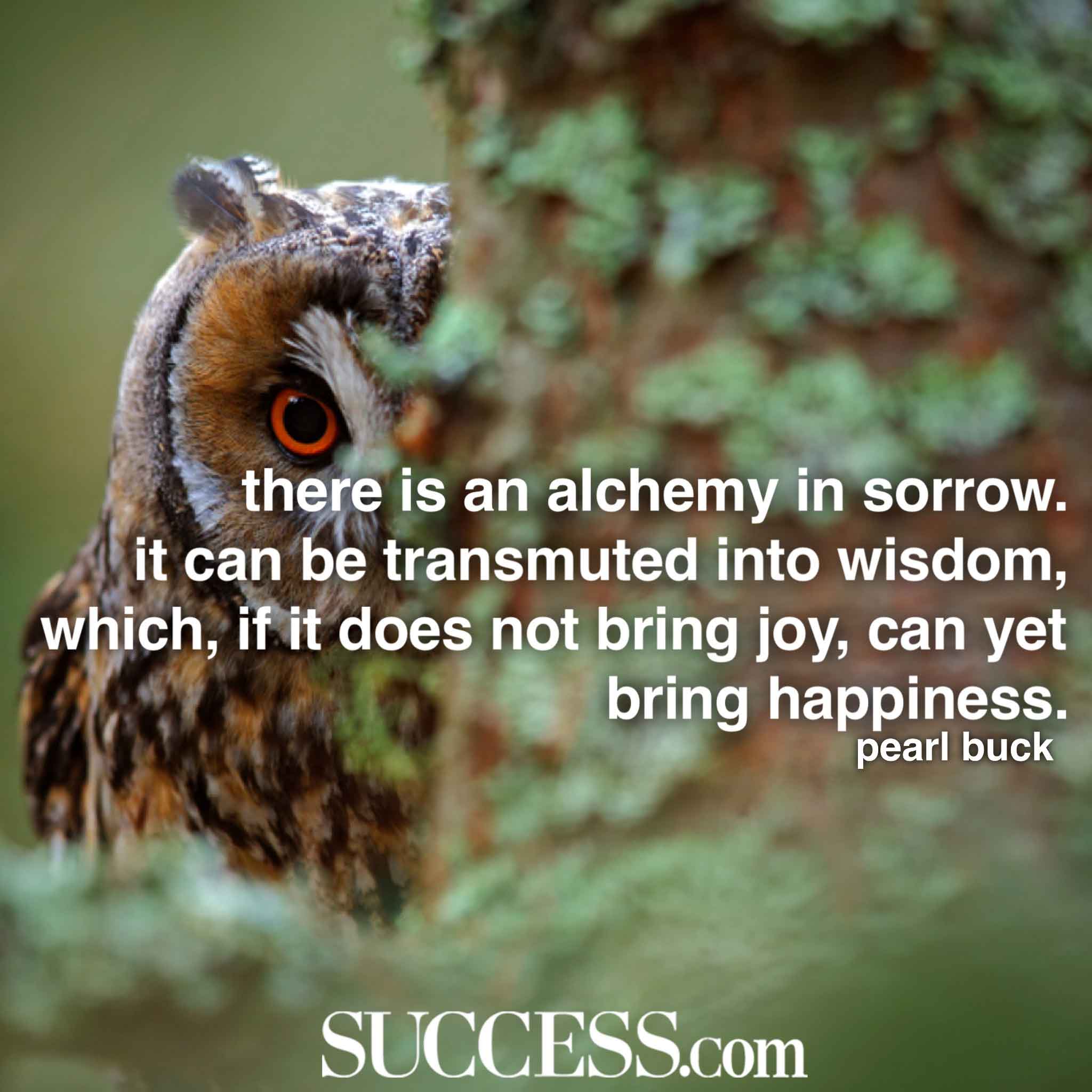 13 Happy Quotes to Lift Your Spirits