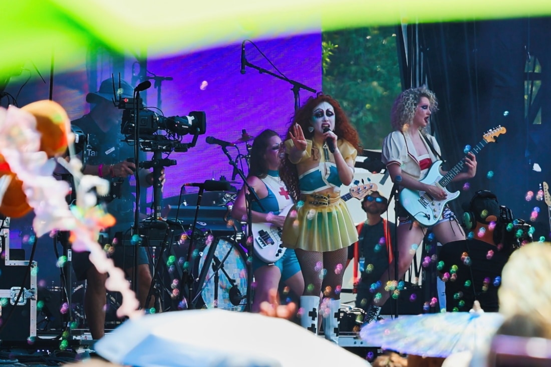 What Stars Like Chappell Roan and Beyoncé Can Teach Us About Breaking Out of Your Niche